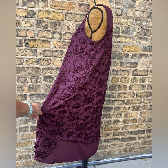 Simply Vera by Vera Wang Velvet Crinkled Midi Dress Whimsigoth Purple Sz Medium - Picture 7 of 12